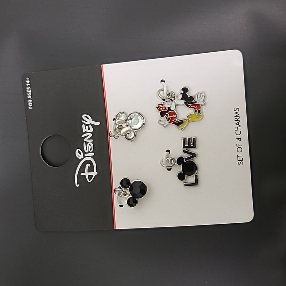 Disney Mickey  Minnie Charm Set w~ Free Gifts*Great for 4 Separate Necklaces ❤️ - Picture 3 of 3